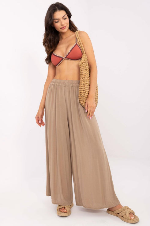 Women trousers model 210676 Och lla